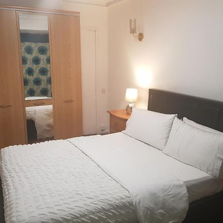 Family Lodge, Princess Lodge, Executive Lodge, Master'S Lodge Ίλφορντ Εξωτερικό φωτογραφία